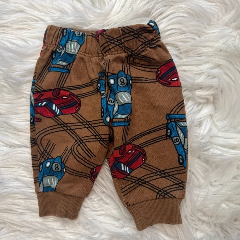 Carter’s Baby Boy 3M 4 Pc Bodysuit Jogger Pants‎ Bundle Football Car